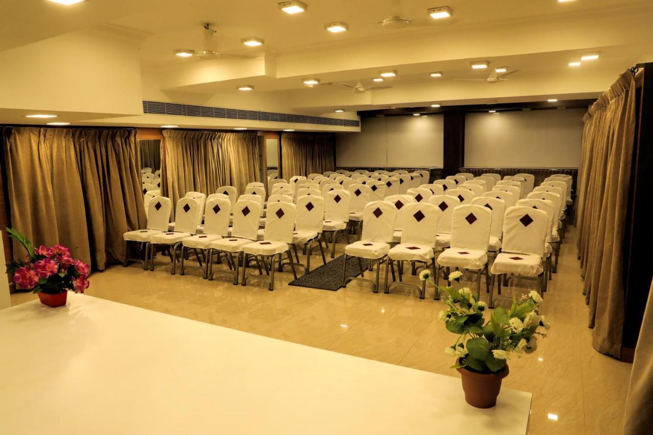 Ssk Grand Hotel Kanchipuram